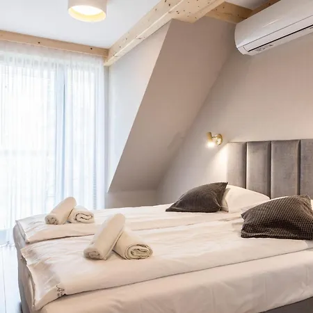 Sabaly Apartman *